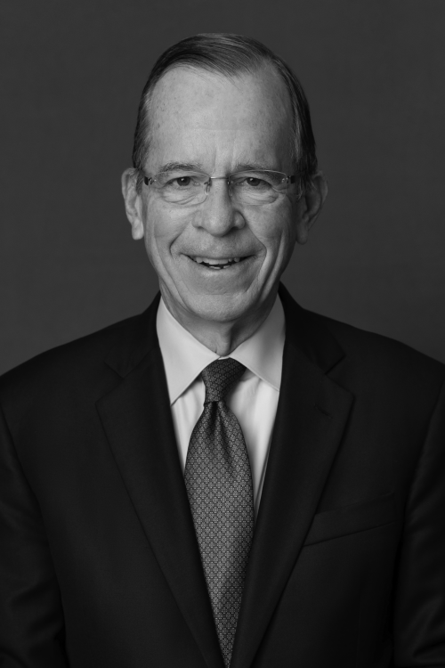 Headshot for Admiral Michael G. Mullen.