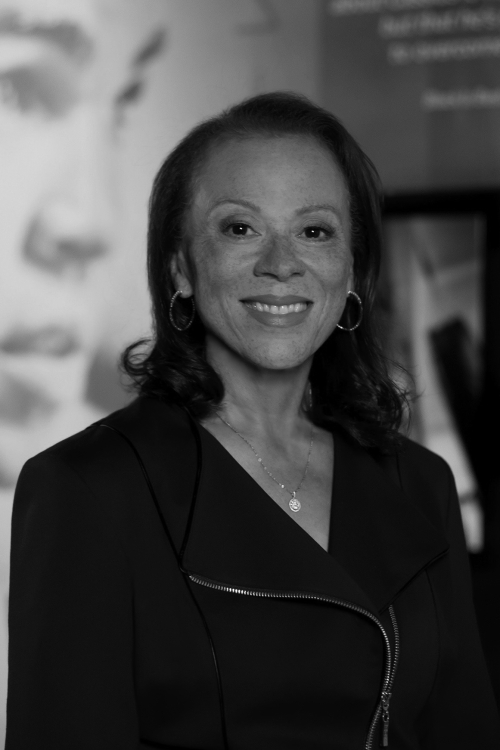 Headshot for Lonnie Ali.