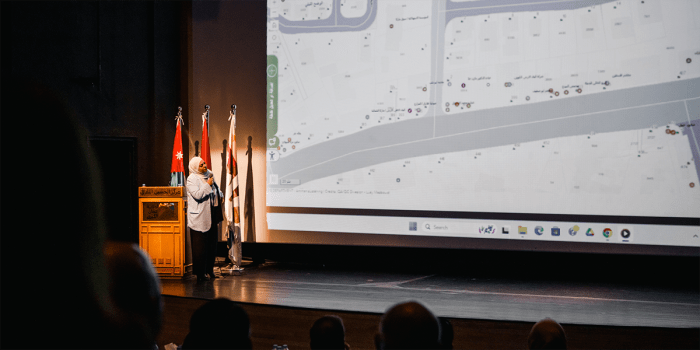 A presentation of the Amman is Listening launch.