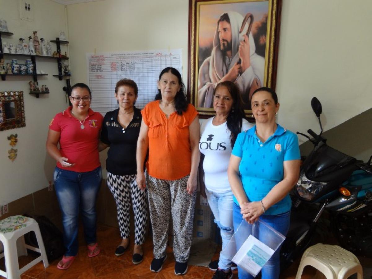 Marta Orrego (second from left) with the members of her Bancuadra trust network.