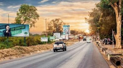A road leading into Choma, Zambia.